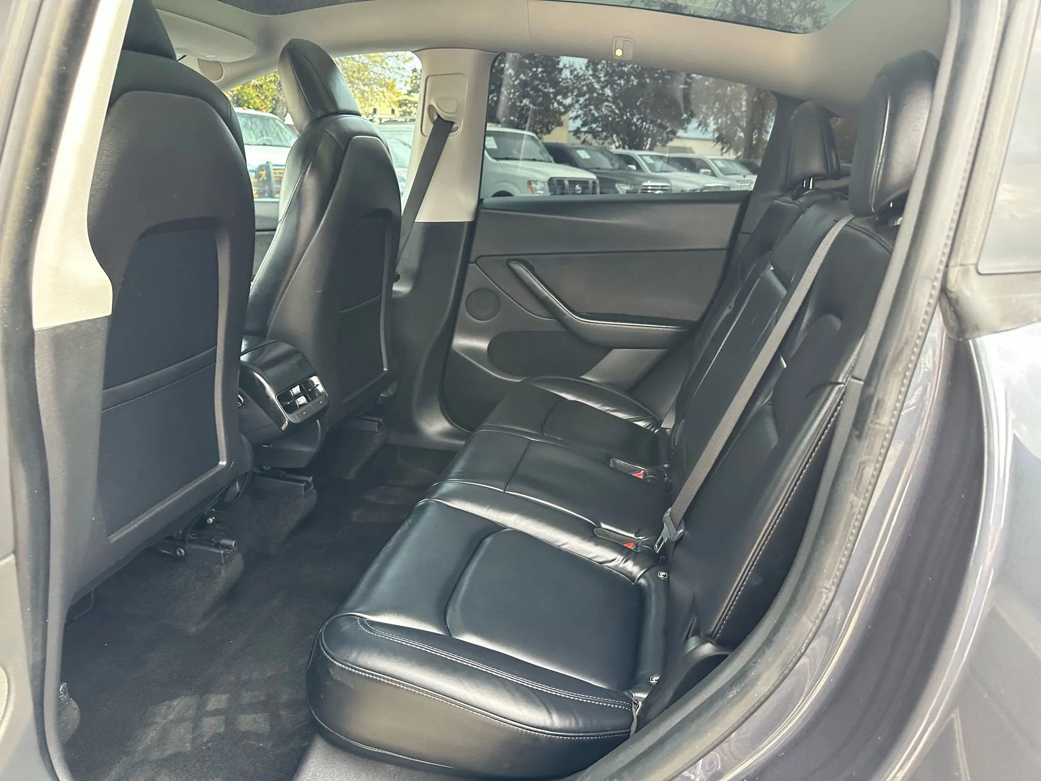 Used 2021 Tesla Model Y Performance image 17