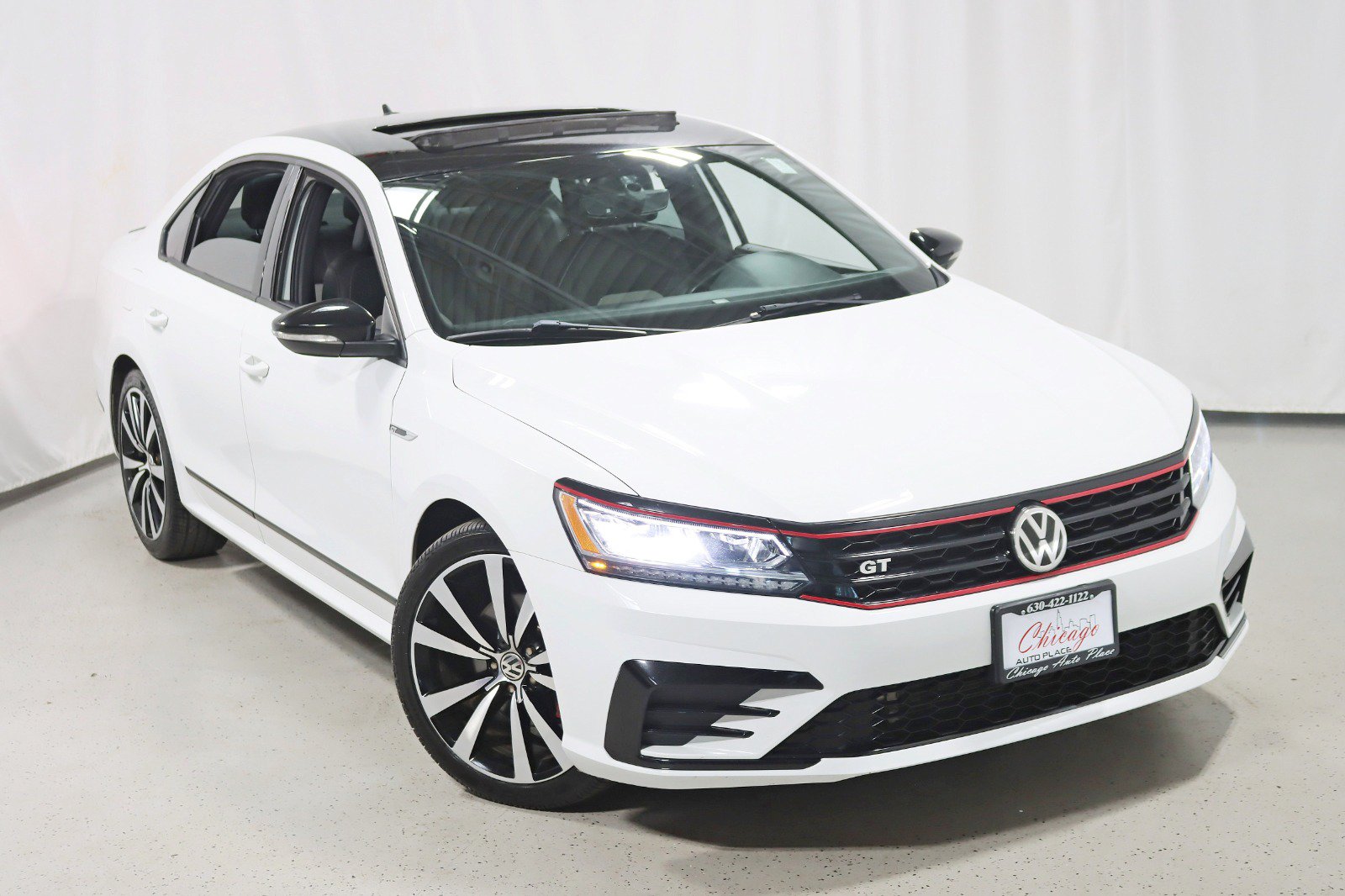 Used 2018 Volkswagen Passat 3.6 FWD image 6