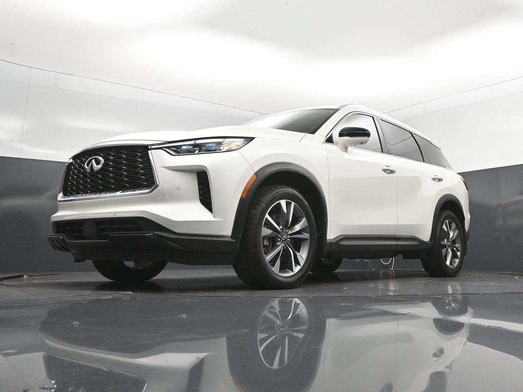 Certified 2023 INFINITI QX60 Luxe w/ Cargo Package FWD image 40