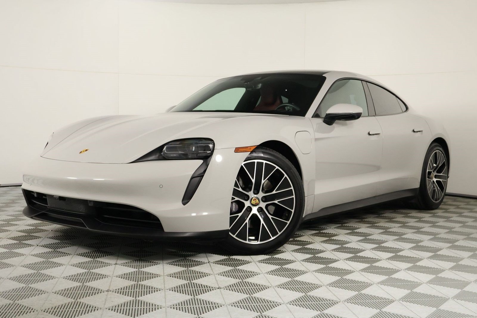 Certified 2023 Porsche Taycan RWD image 34