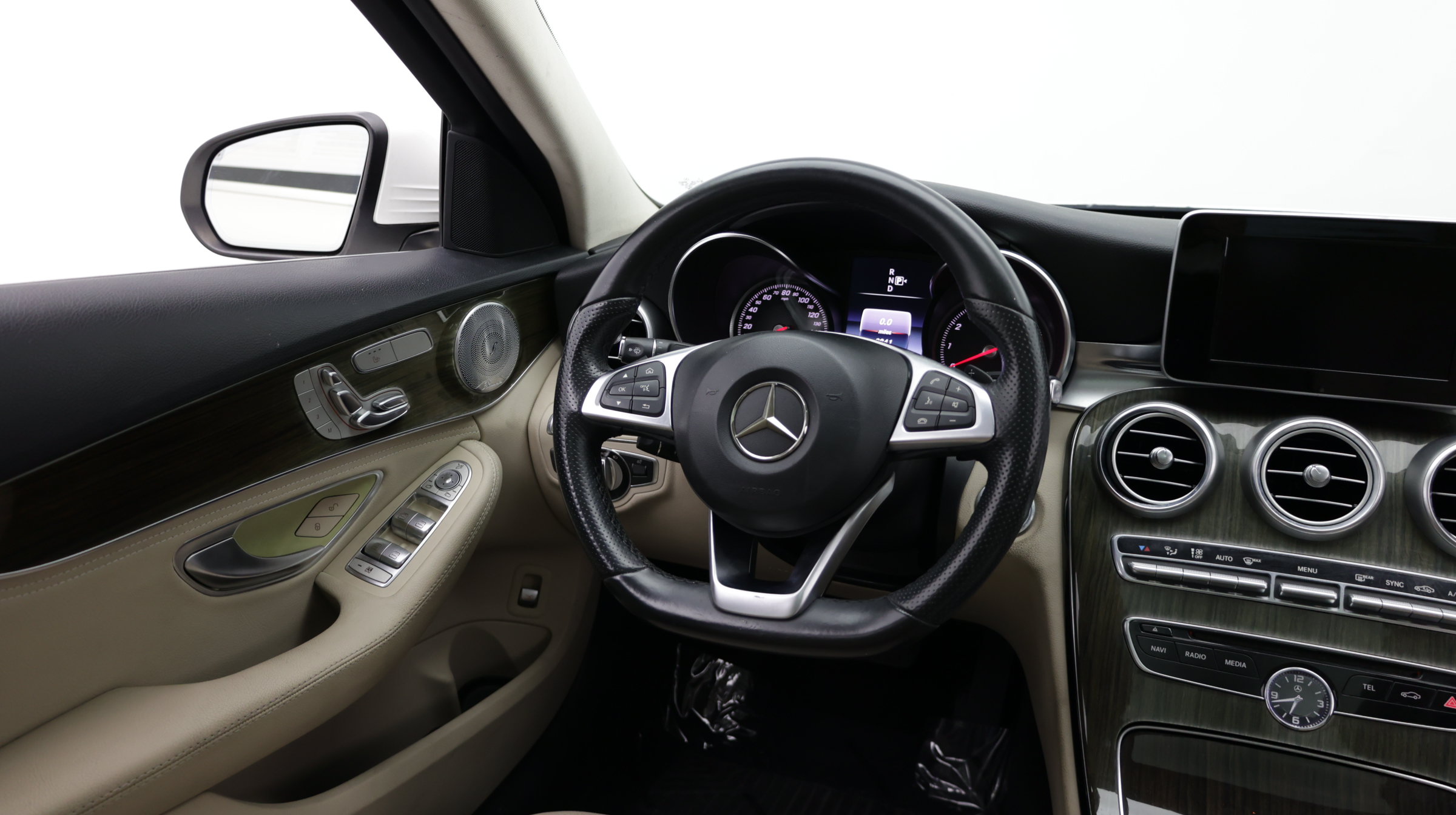 Used 2015 Mercedes-Benz C 300 4MATIC Sedan image 28