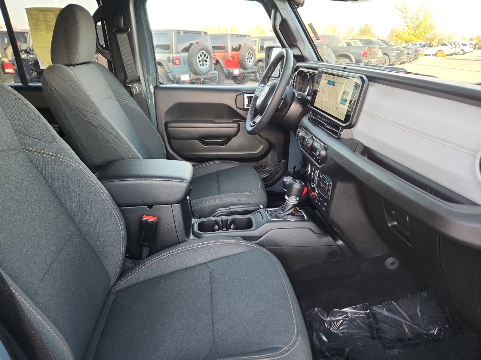 Used 2025 Jeep Wrangler Willys image 20