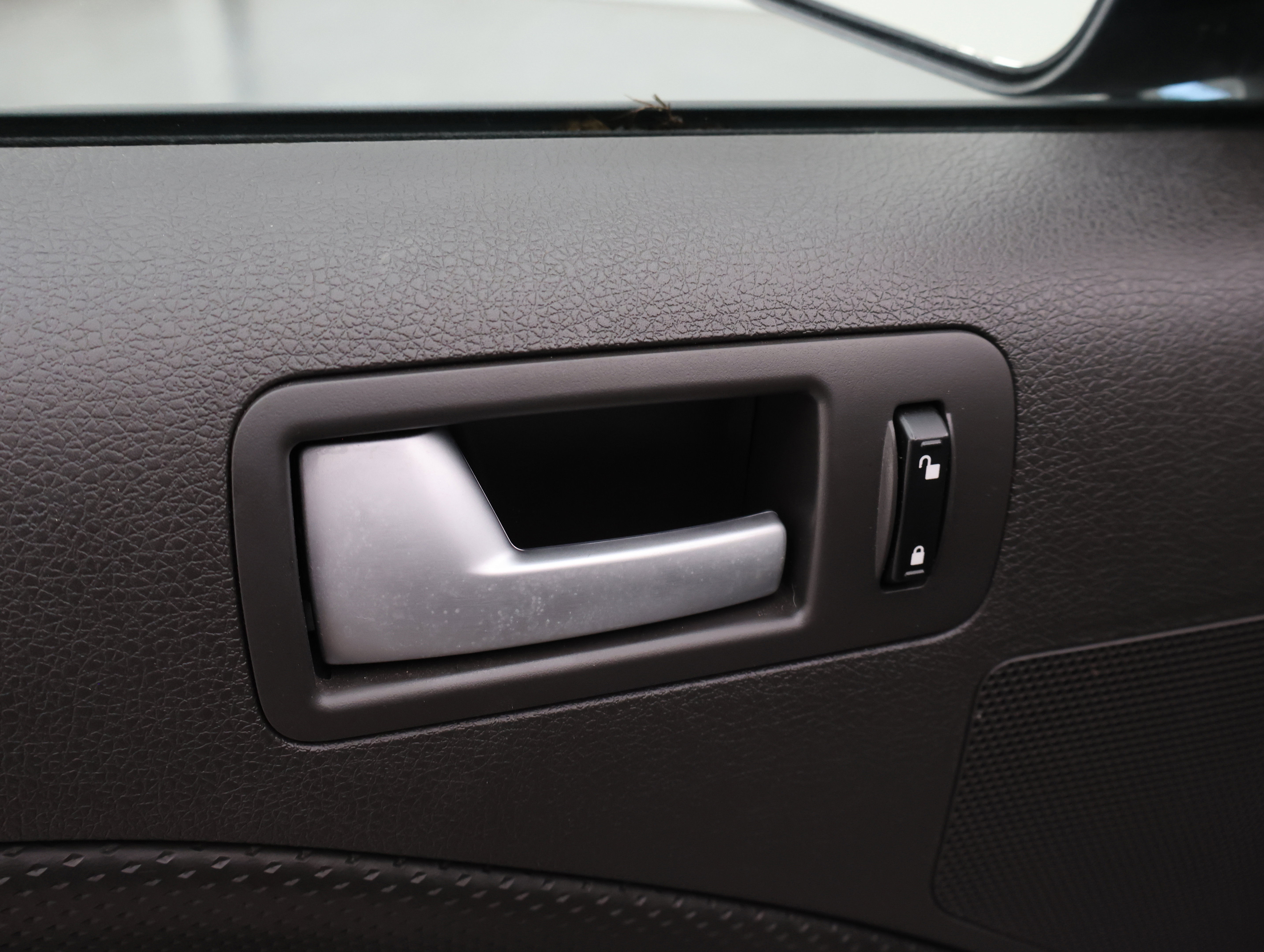 Used 2007 Ford Mustang GT Premium RWD image 32
