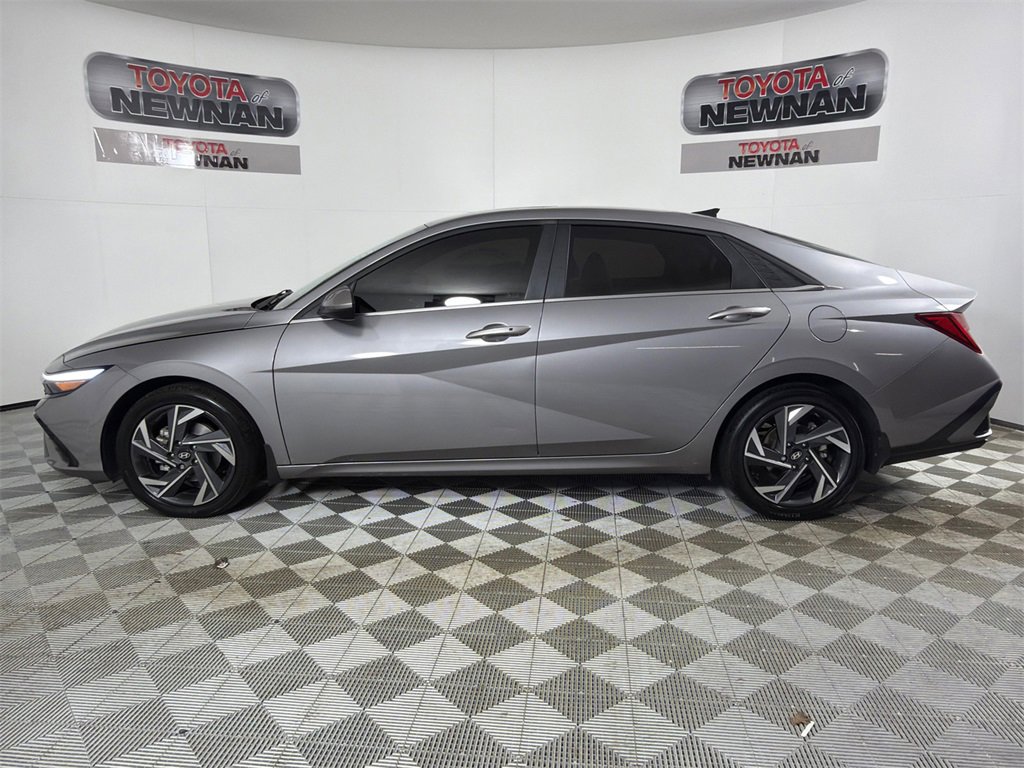Used 2024 Hyundai Elantra SEL w/ Convenience Package image 7