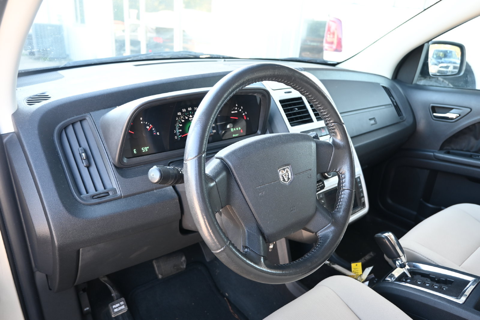 Used 2010 Dodge Journey SXT w/ Flexible Seating Group FWD image 10