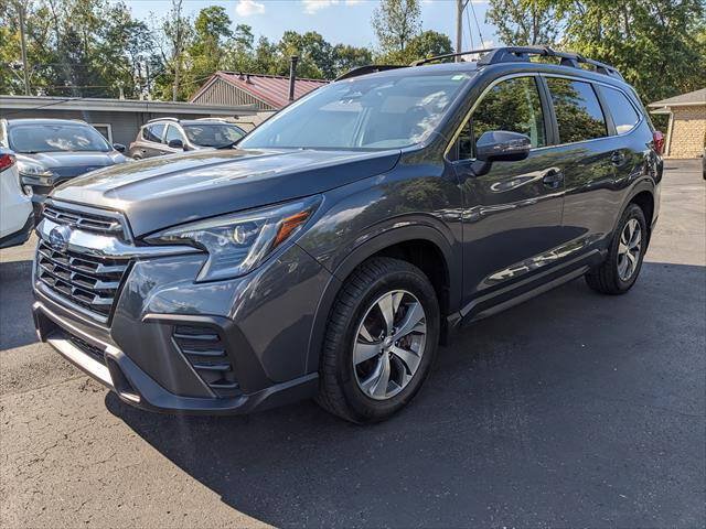 Used 2023 Subaru Ascent Premium w/ Convenience Package AWD/4WD image 1