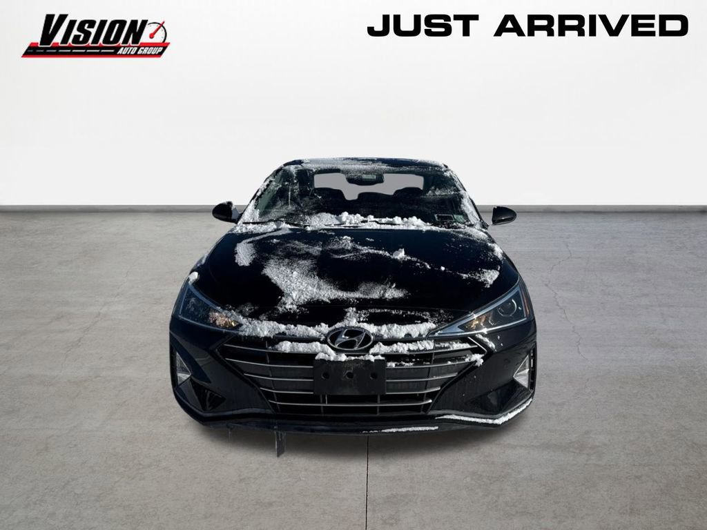 Used 2020 Hyundai Elantra Value Edition w/ Cargo Package (C1) image 2