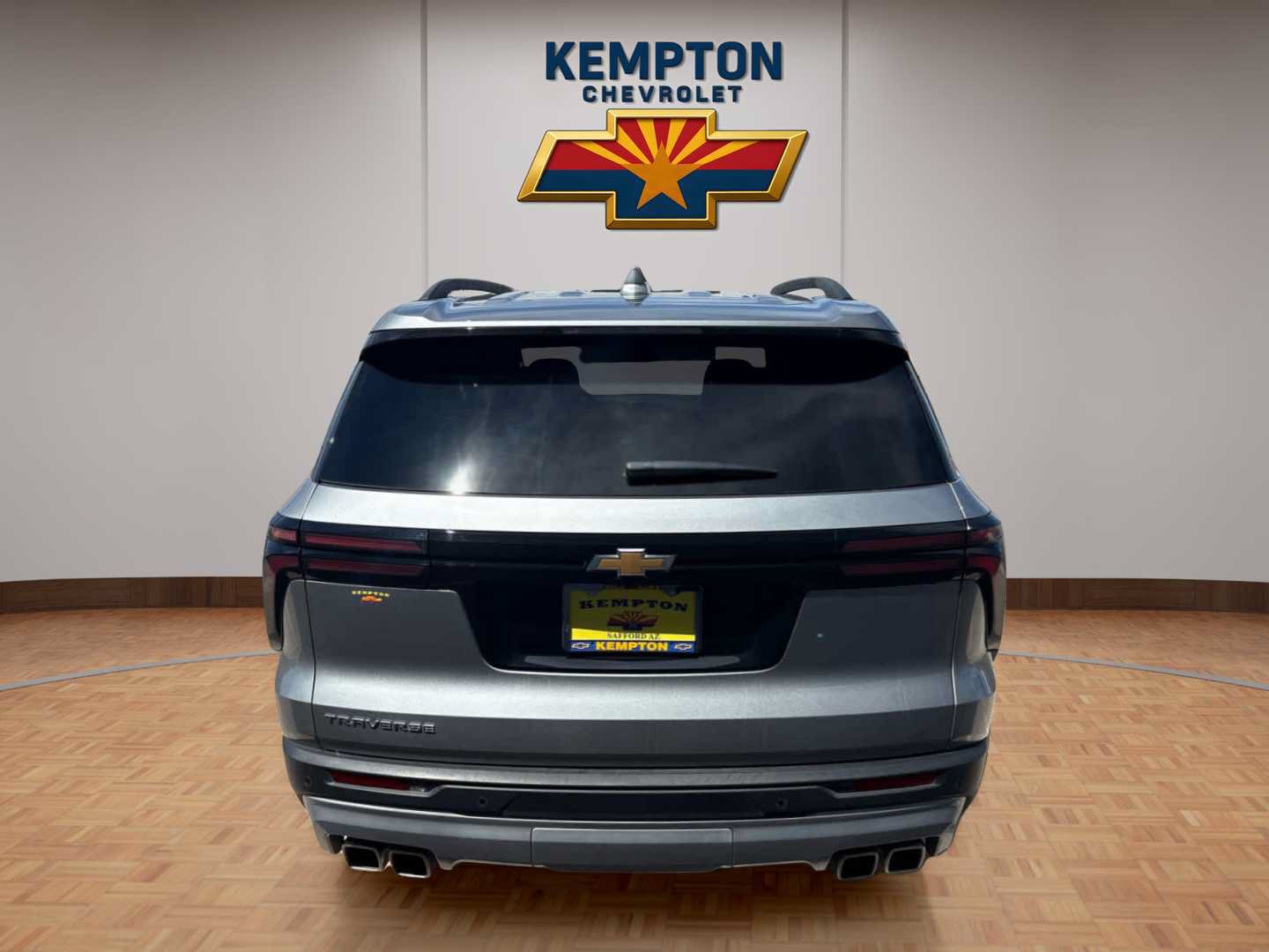 Used 2026 Chevrolet Traverse LT FWD image 5
