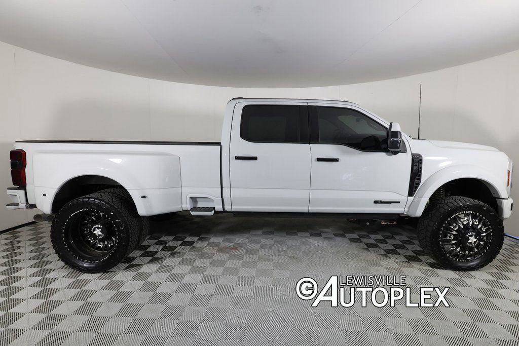 Used 2025 Ford F450 Platinum w/ Platinum Plus Package image 4