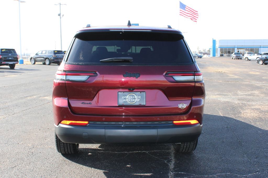 Used 2023 Jeep Grand Cherokee L Laredo image 8