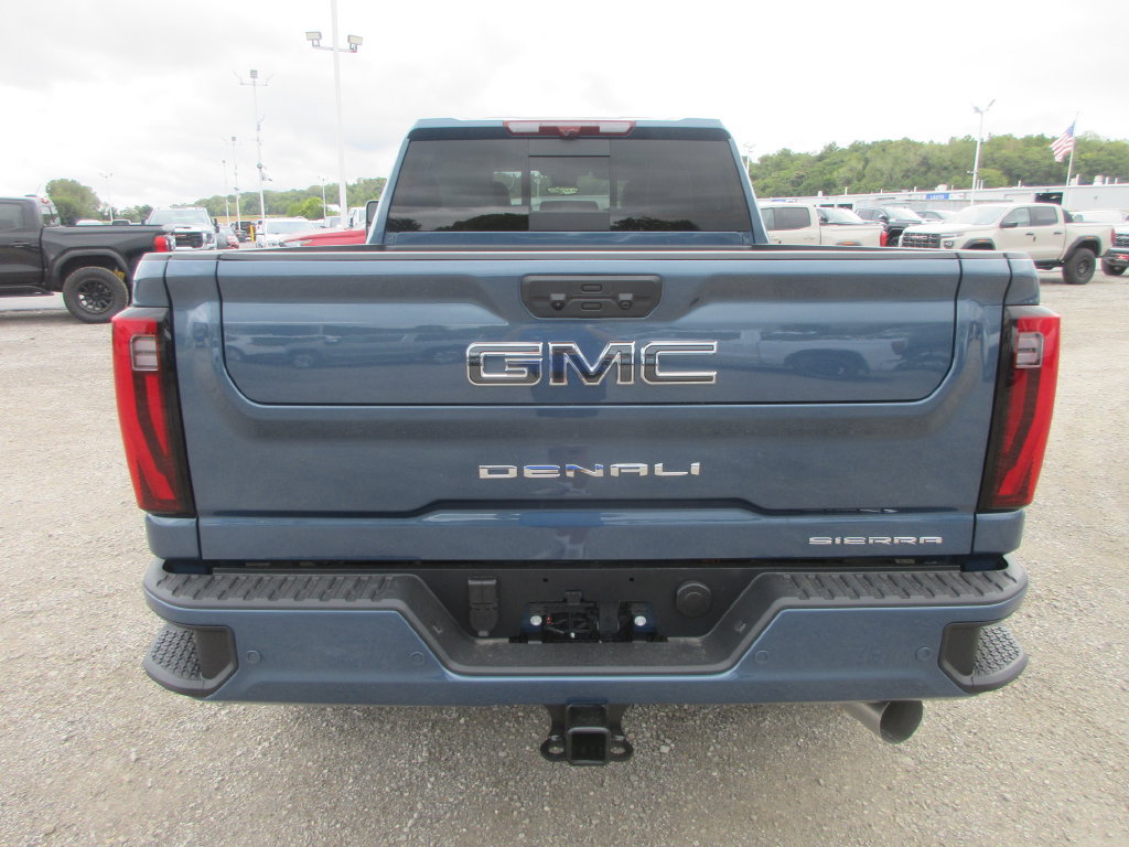 New 2026 GMC Sierra 3500 Denali Ultimate AWD/4WD image 6