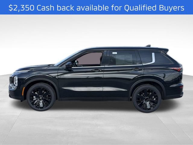 New 2026 Mitsubishi Outlander LE FWD image 2