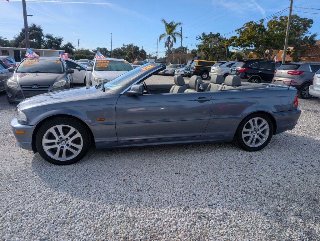 Used 2003 BMW 330Ci Convertible image 4