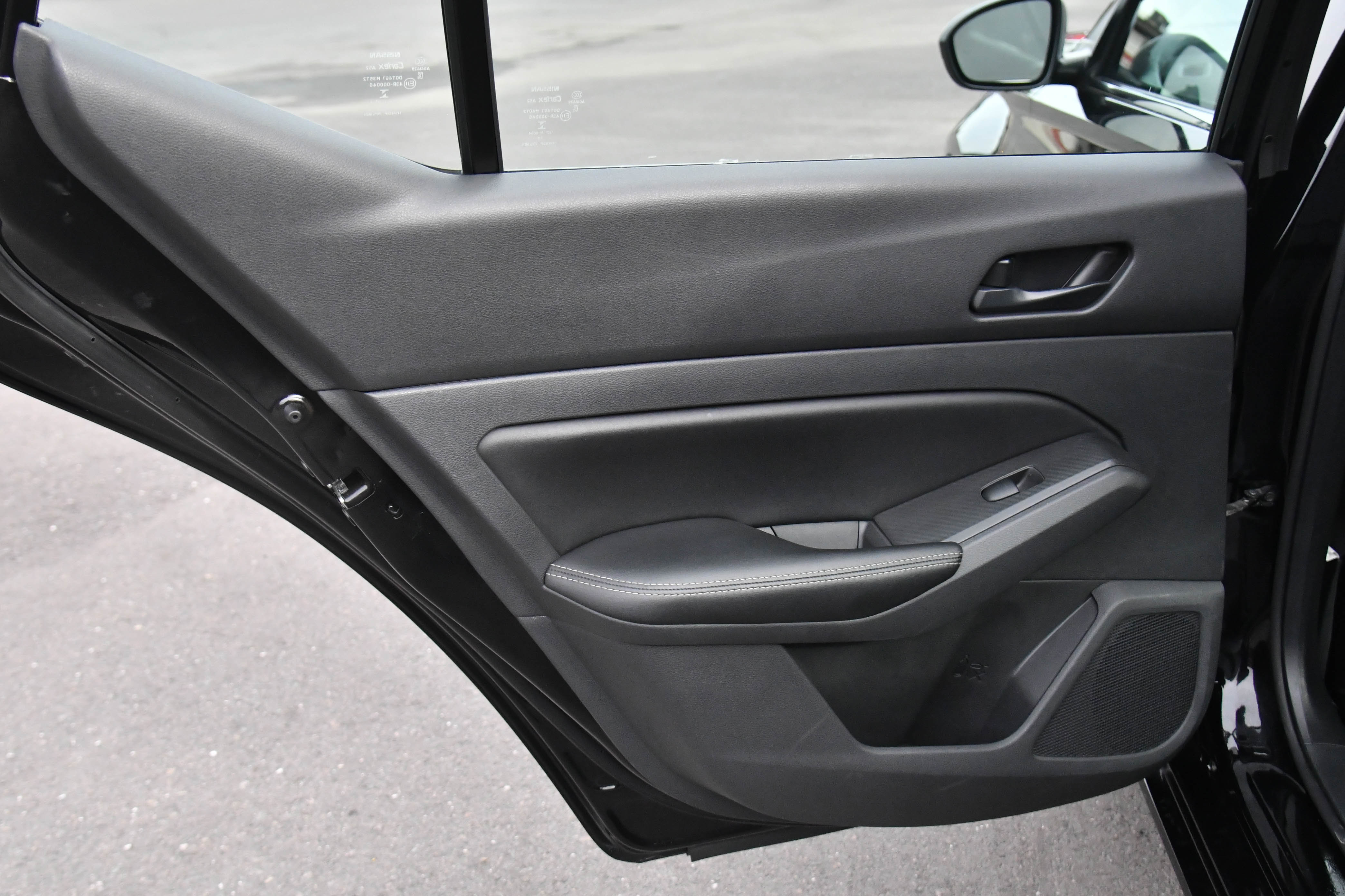 Used 2024 Nissan Altima 2.5 SV image 32