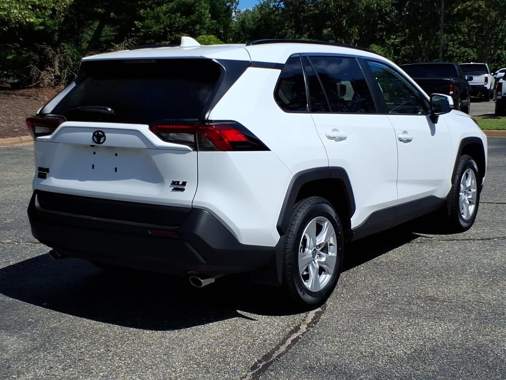 Used 2021 Toyota RAV4 XLE w/ Convenience Package AWD/4WD image 9