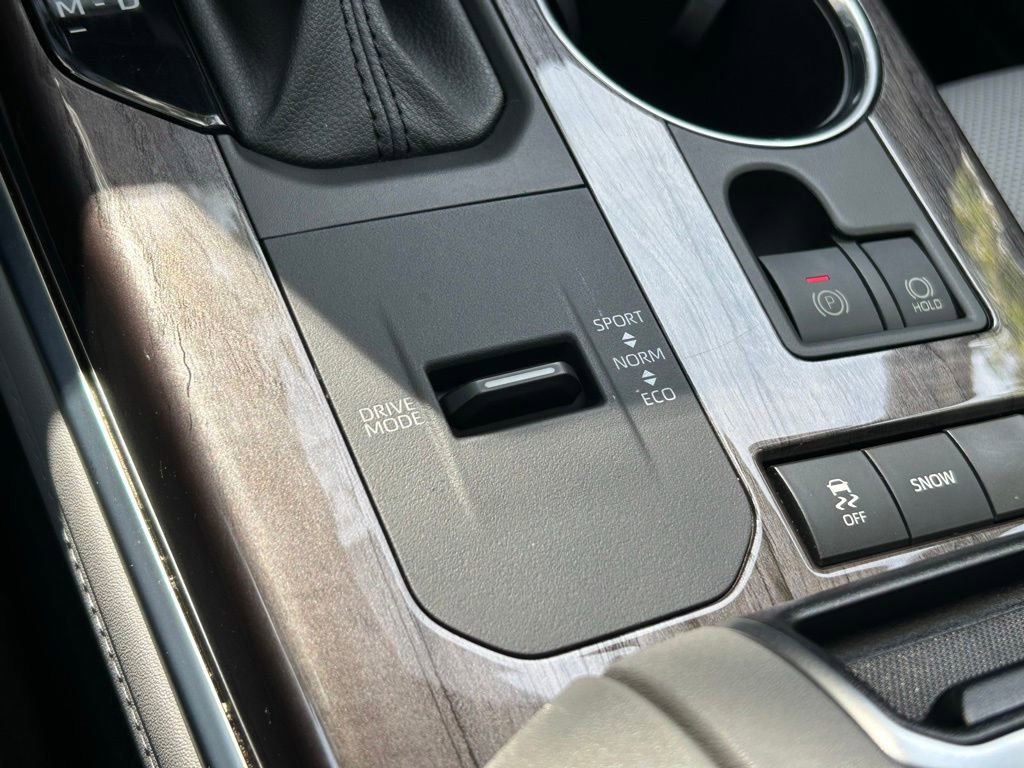 Used 2021 Toyota Highlander Limited image 61