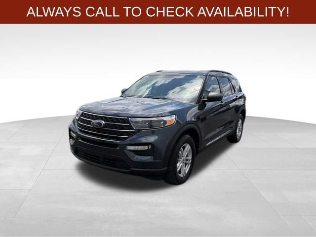 Used 2022 Ford Explorer XLT w/ Equipment Group 202A AWD/4WD image 3