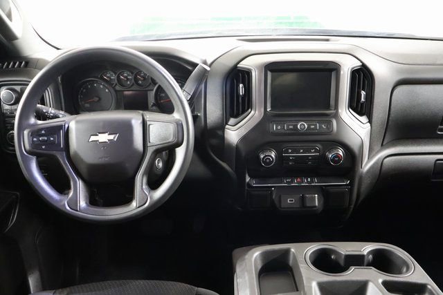 Used 2020 Chevrolet Silverado 1500 Custom w/ Custom Value Package image 10