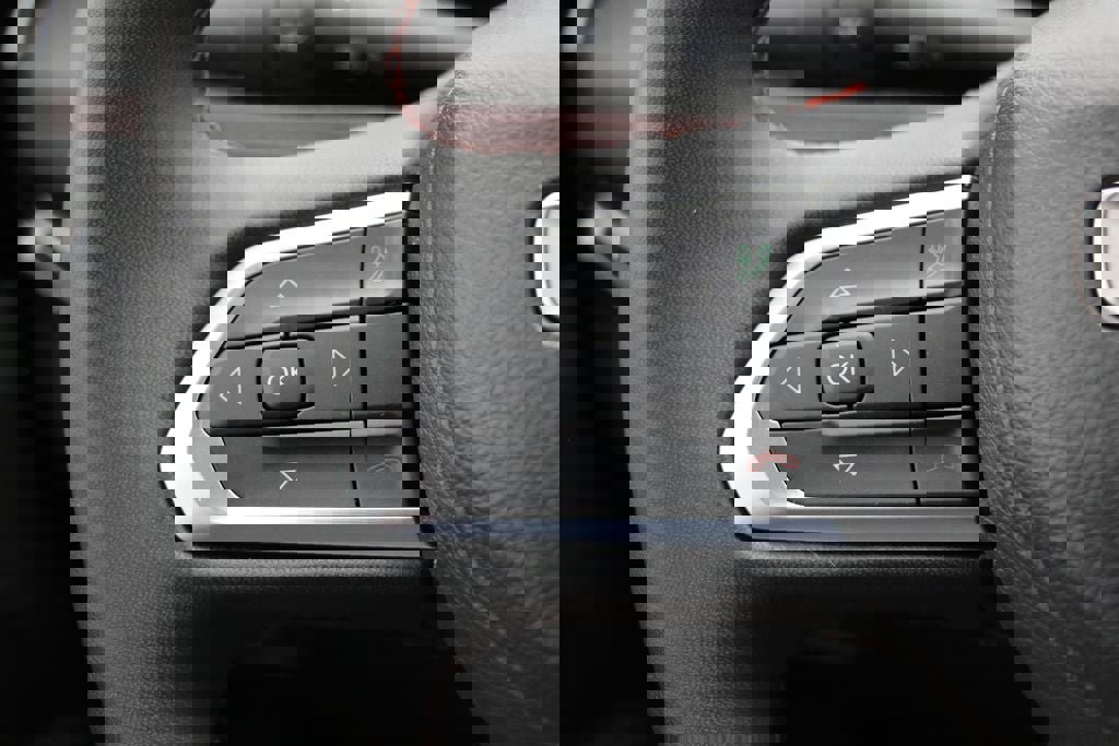 Used 2024 Jeep Compass Trailhawk image 19