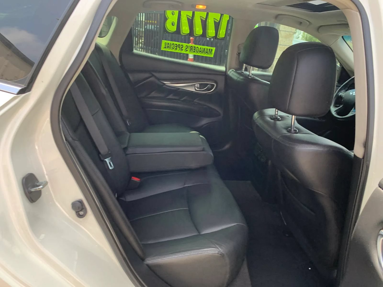 Used 2019 INFINITI Q70 Luxe w/ Proactive Package RWD image 15