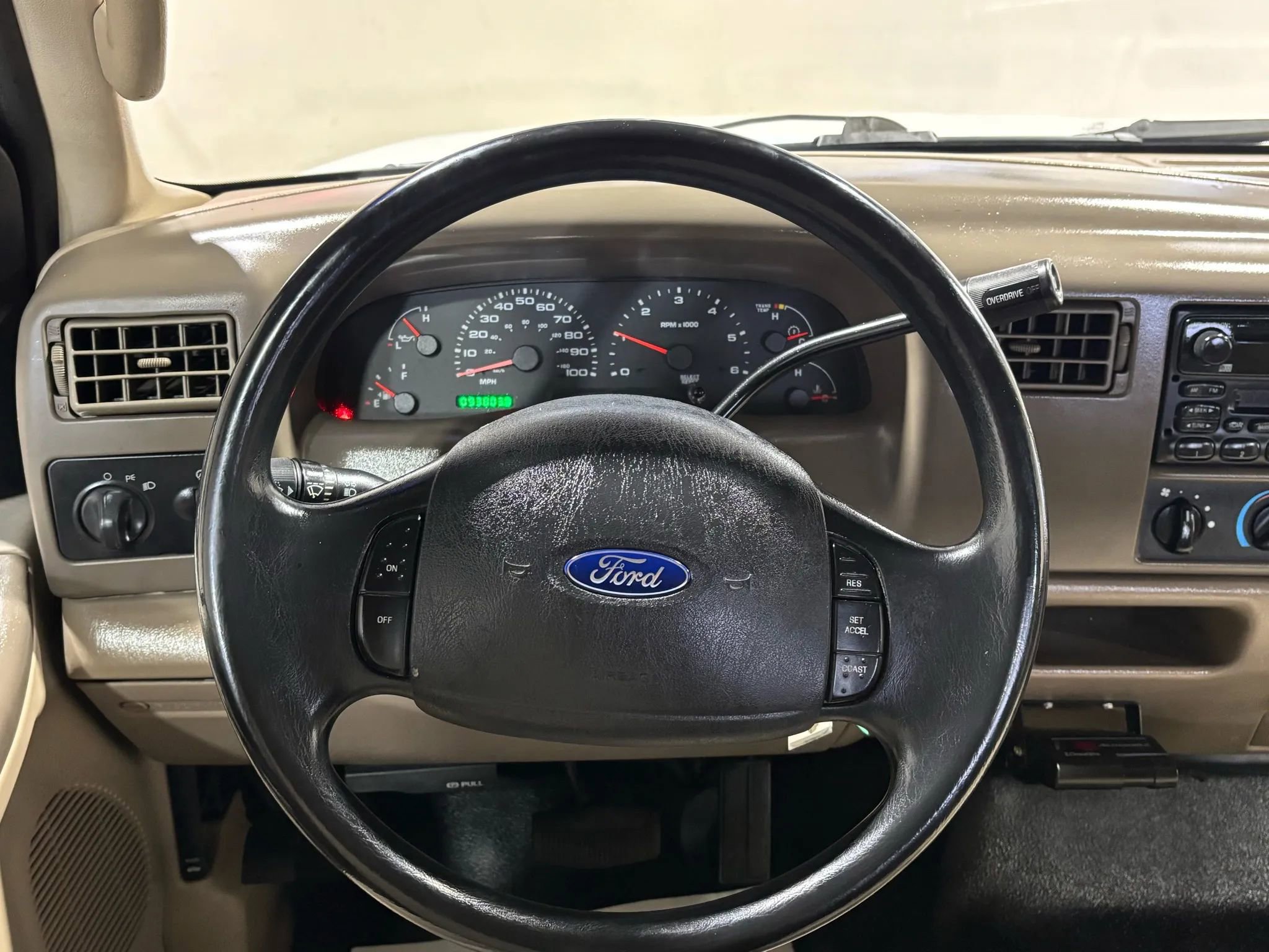 Used 2003 Ford F350 XLT image 13