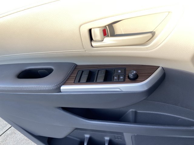 Used 2023 Toyota Sienna LE FWD image 51