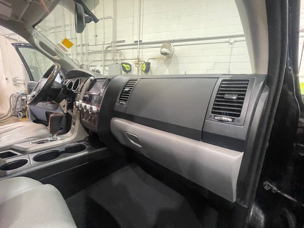 Used 2013 Toyota Tundra Platinum image 15