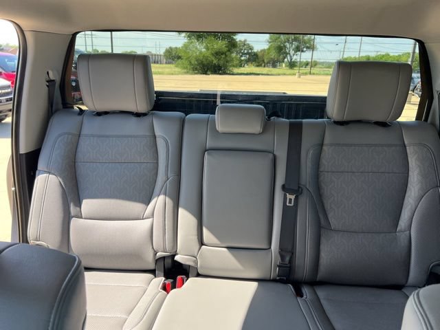 Used 2022 Toyota Tundra Limited w/ Power Package RWD image 15