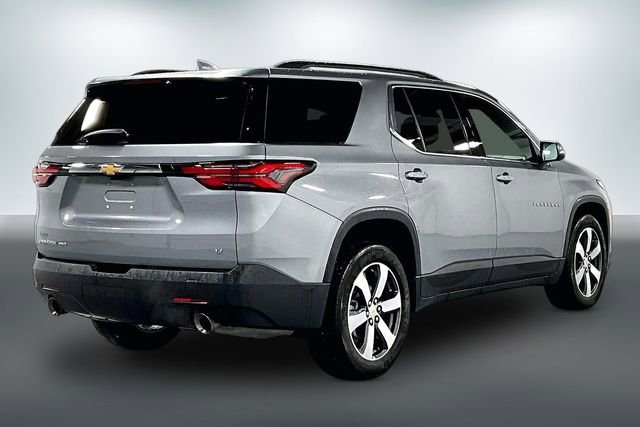 Used 2023 Chevrolet Traverse LT w/ LT Premium Package image 7