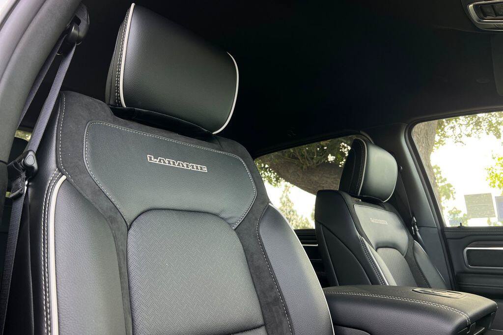 New 2026 RAM 1500 Laramie AWD/4WD image 16