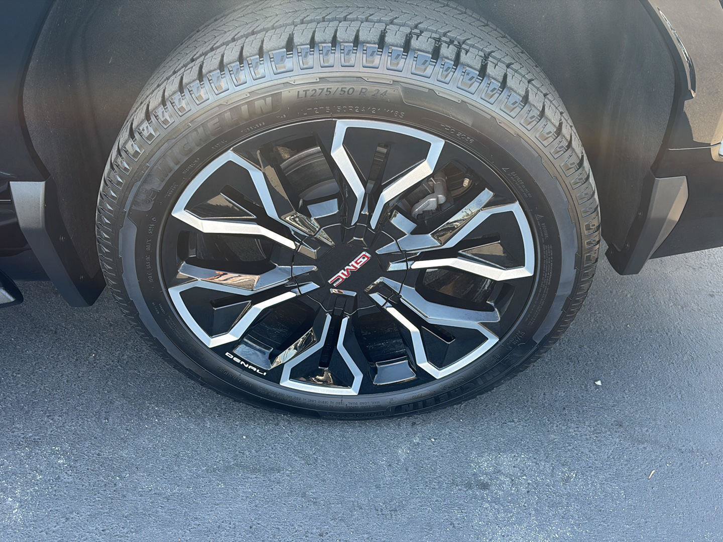 Used 2026 GMC Sierra EV Denali AWD/4WD image 9