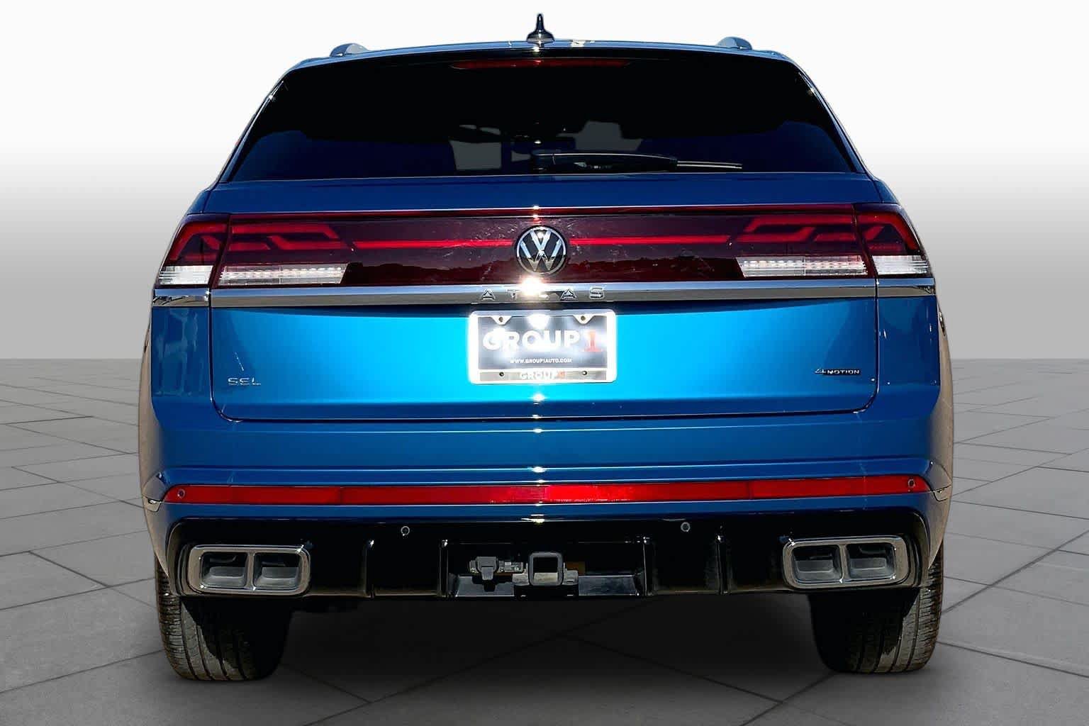 Used 2024 Volkswagen Atlas Cross Sport SEL Premium R-Line AWD/4WD image 5