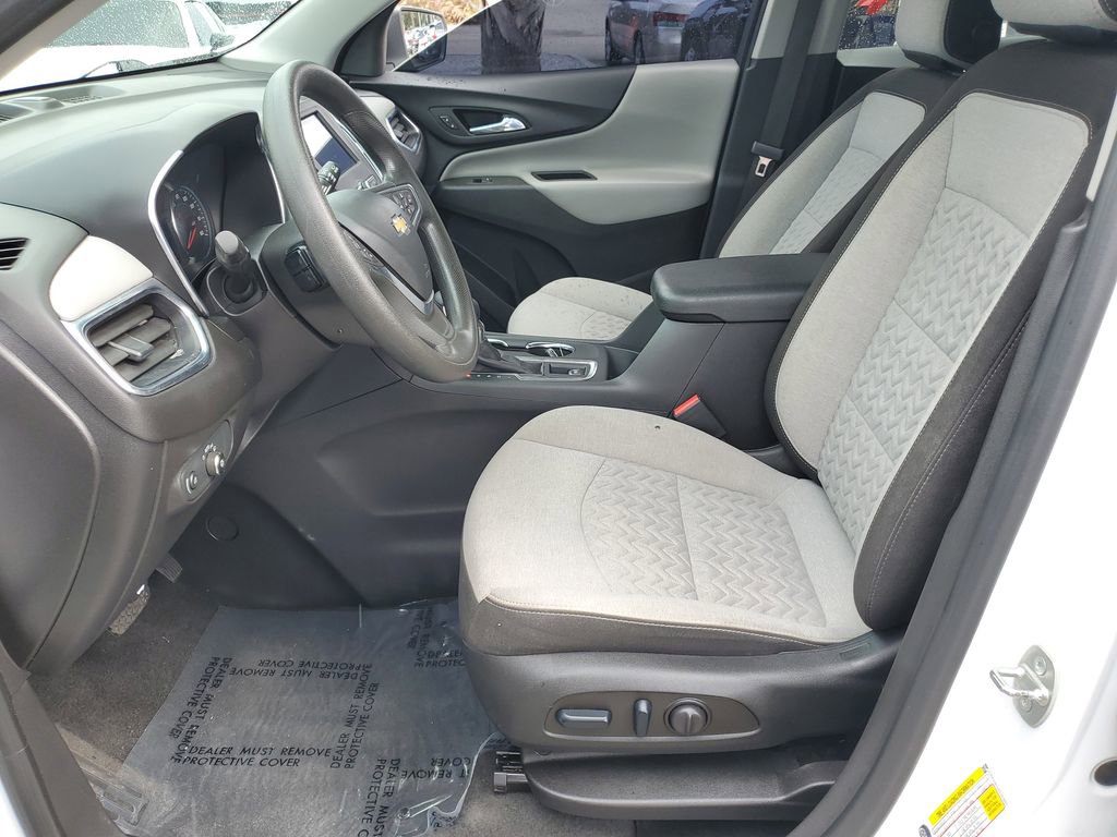 Used 2023 Chevrolet Equinox LS w/ LS Convenience Package image 16