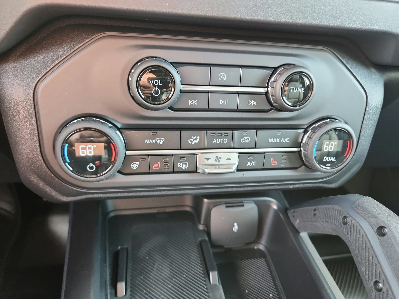 New 2026 Ford Bronco Badlands w/ Sasquatch Package AWD/4WD image 21