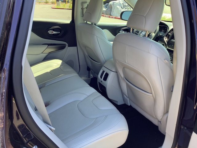 Used 2021 Jeep Cherokee Latitude Lux w/ Trailer Tow Group image 31