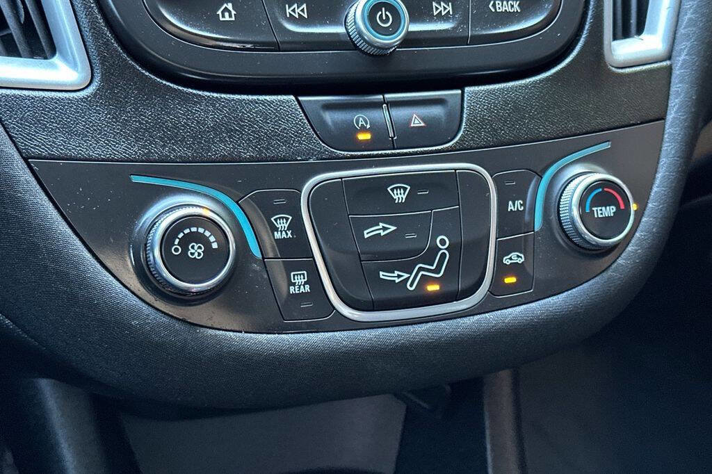 Used 2024 Chevrolet Malibu RS w/ LPO, Floor Liner Package image 19