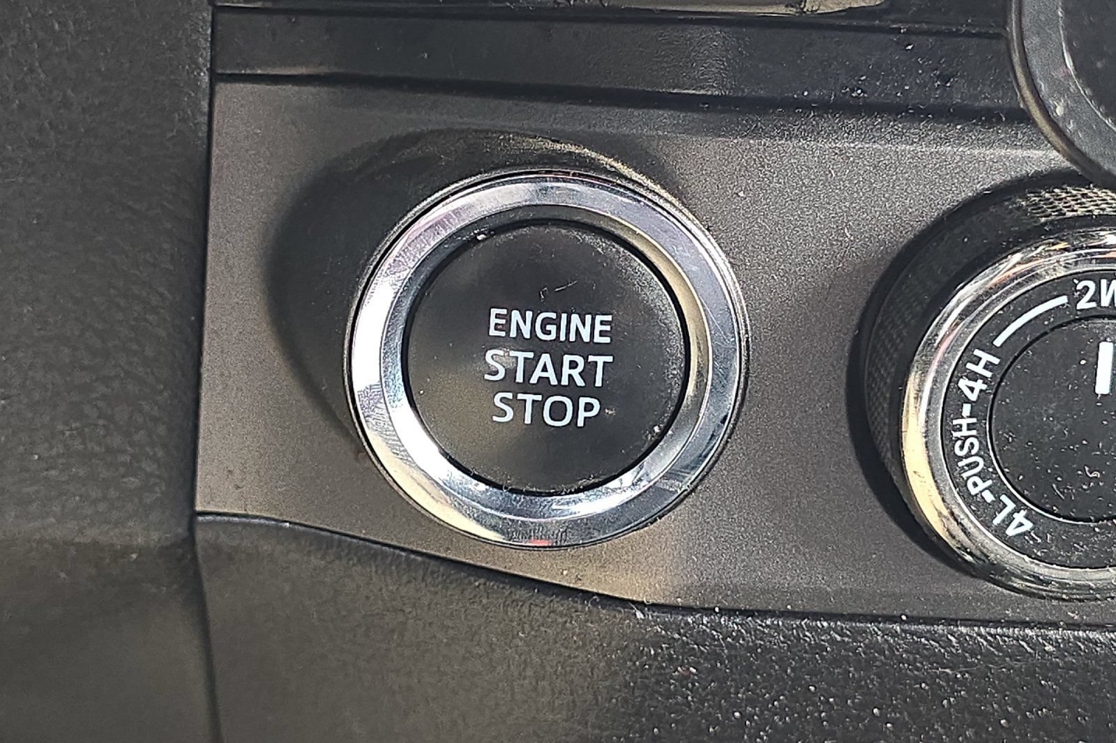 Used 2017 Toyota Tacoma TRD Off-Road w/ Tow Package (A/T) AWD/4WD image 19