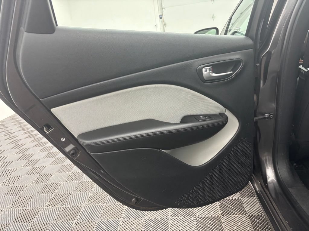 Used 2016 Dodge Dart SXT w/ Rallye Appearance Group FWD image 31