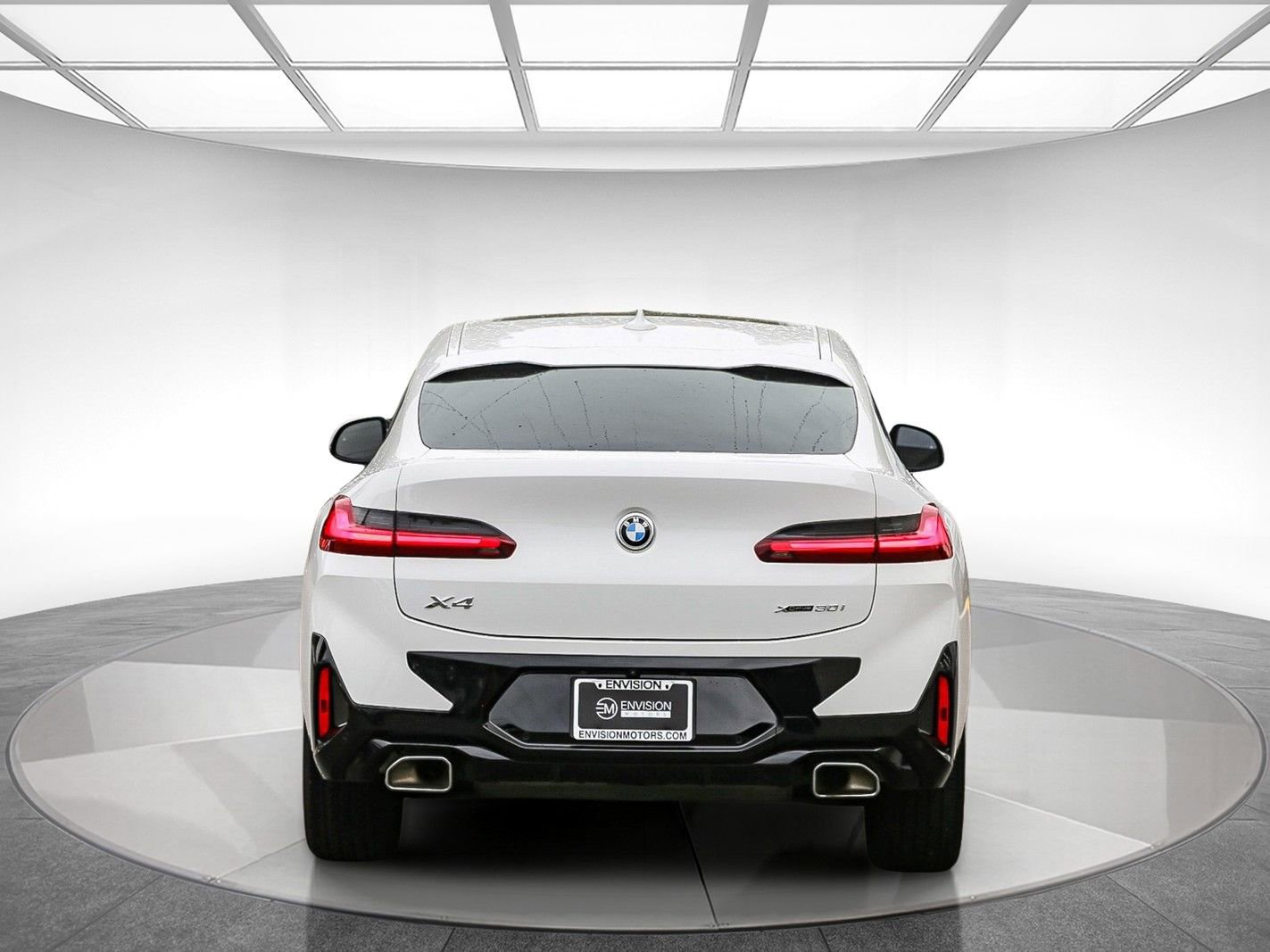 Used 2024 BMW X4 xDrive30i w/ Premium Package AWD/4WD image 3