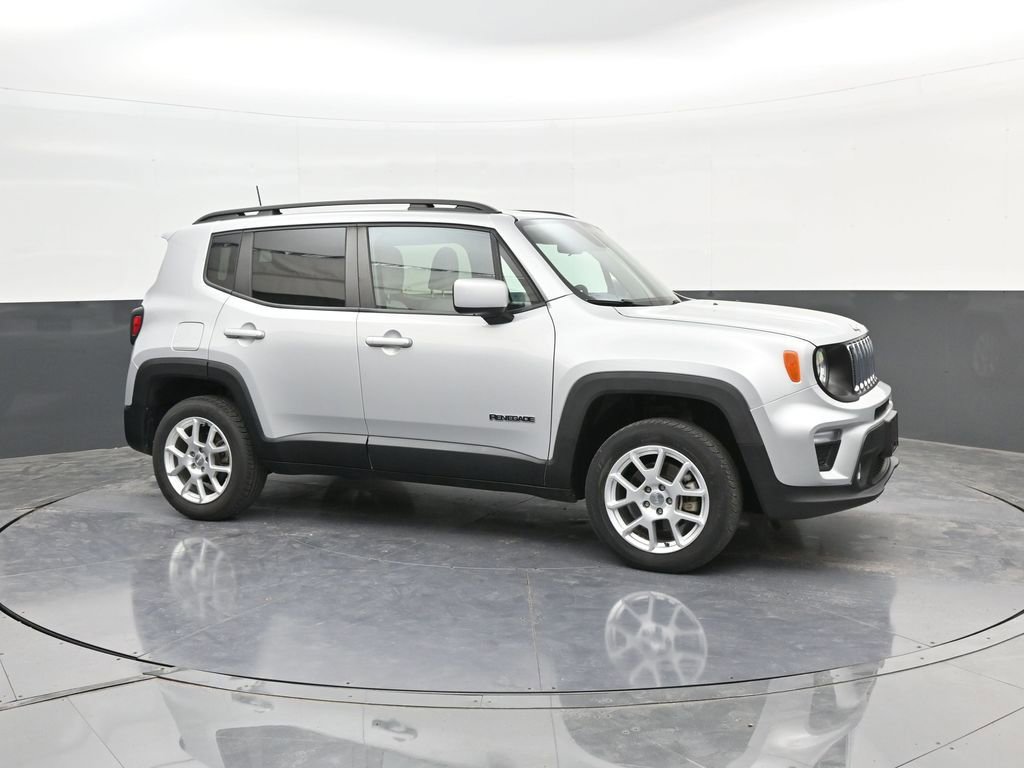 Used 2020 Jeep Renegade Latitude AWD/4WD image 9