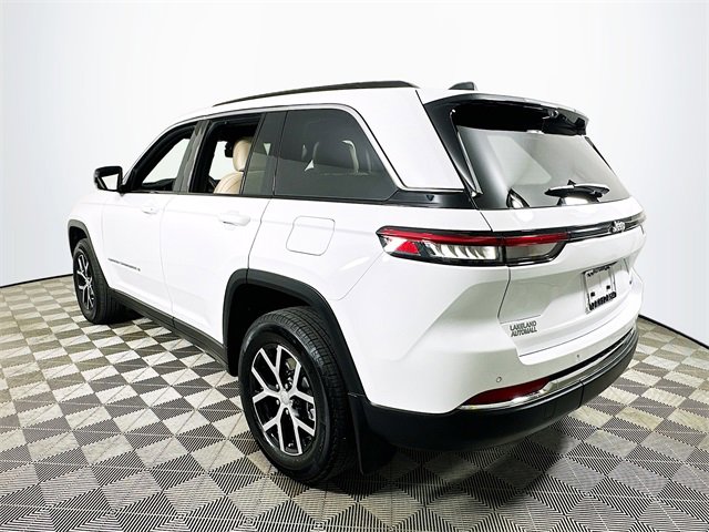 Used 2025 Jeep Grand Cherokee Limited w/ Luxury Tech Group II image 5