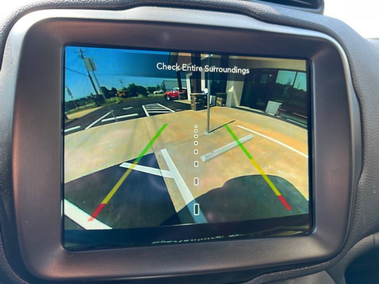 Used 2022 Jeep Renegade Altitude image 27