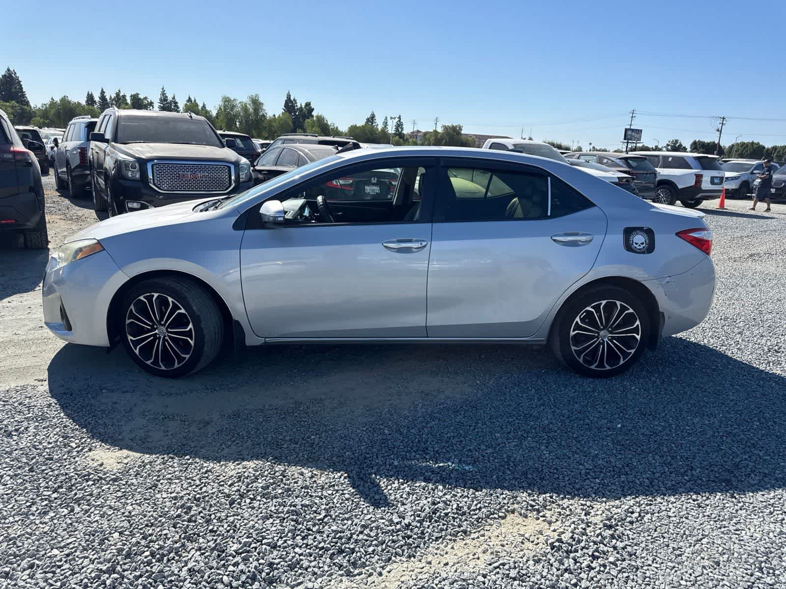 Used 2014 Toyota Corolla S Premium w/ Driver Convenience Package FWD image 8