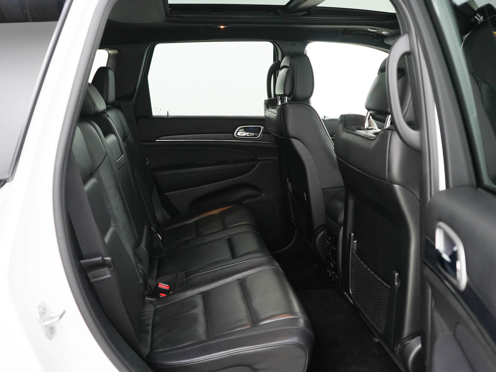 Used 2018 Jeep Grand Cherokee High Altitude AWD/4WD image 13