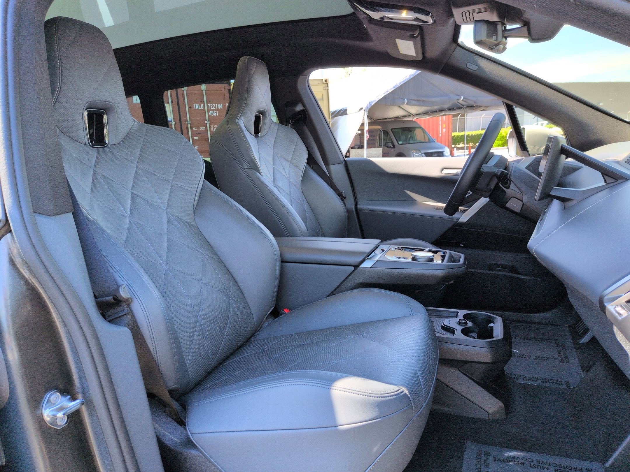 Used 2026 BMW iX xDrive45 w/ M Sport Package image 33