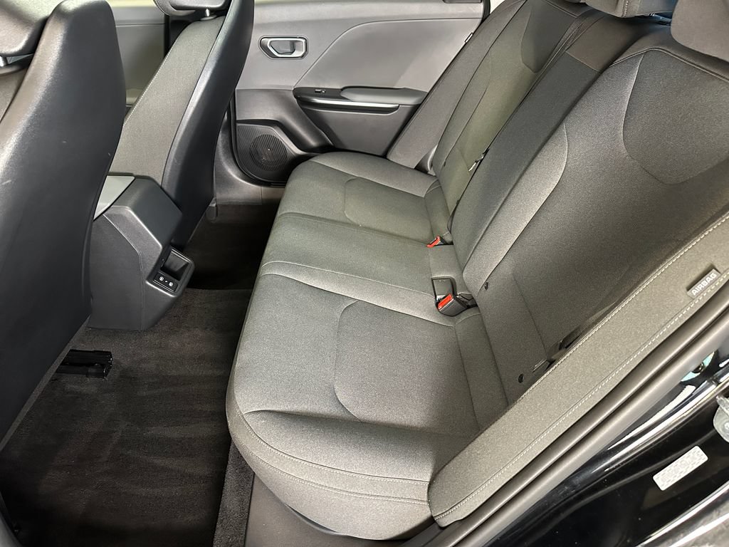 Used 2025 Kia K4 FWD image 20
