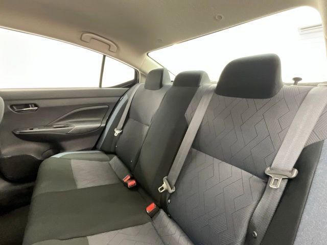 Used 2025 Nissan Versa SV image 7