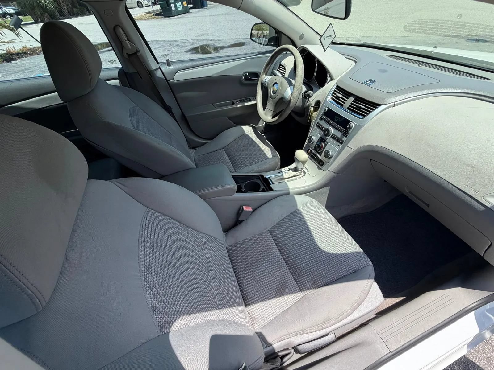 Used 2010 Chevrolet Malibu LS FWD image 18