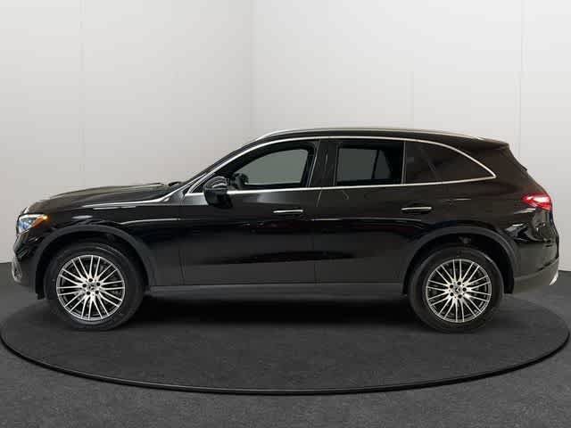 Certified 2026 Mercedes-Benz GLC 300 4MATIC image 3
