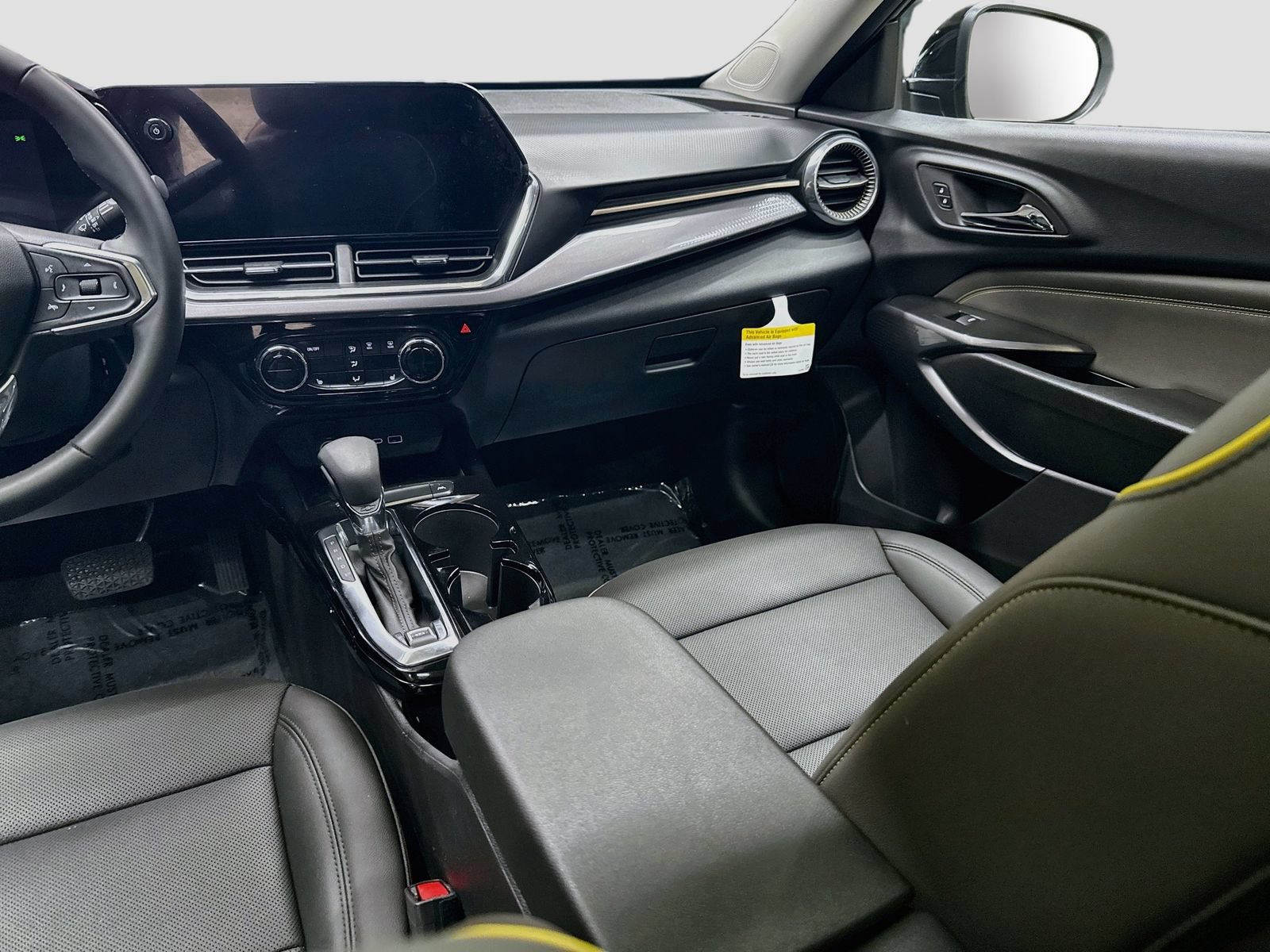 New 2026 Chevrolet Trax ACTIV w/ Sunroof Package FWD image 29